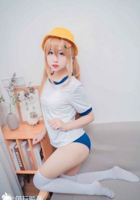 美女被叉叉_1080免费播放